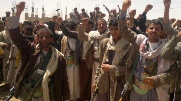 اليمن عزوف قبلي يربك حملات الحوثيين لتجنيد مقاتلين من عمران