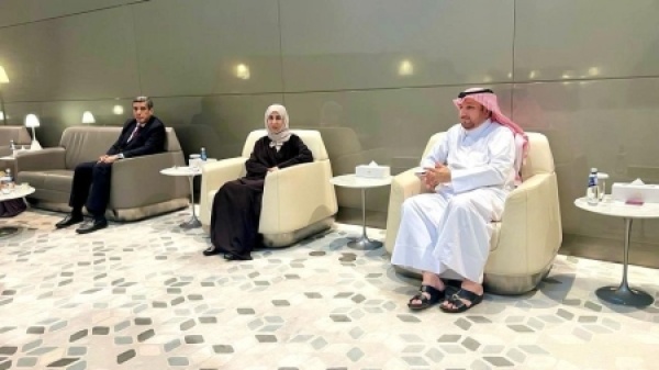 الدوحة وزيرة الخارجية اليمنية تصل العاصمة القطرية حاملة رسالة من العليمي لأمير البلاد الدوحة وزيرة الخارجية اليمنية تصل العاصمة القطرية حاملة رسالة من العليمي لأمير البلاد