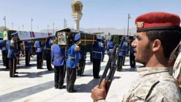 اليمن الحوثيون يشي عون 6 من عناصرهم وسط تصعيد عسكري مع القوات الحكومية