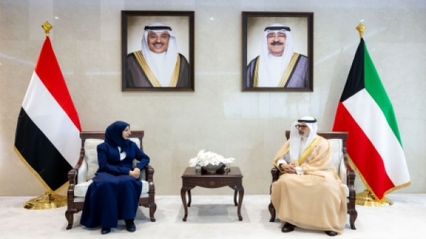 الكويت مباحثات يمنية كويتية لتطوير التعاون الثنائي والتنسيق بشأن التطورات الإقليمية