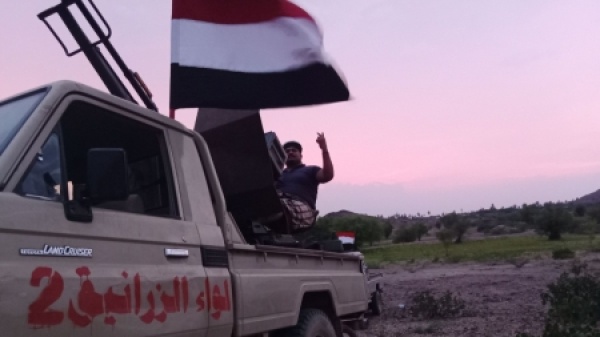 اليمن تصاعد المواجهات في حيس و الزرانيق يحبطون هجمات حوثية للسيطرة على جبل دوباس اليمن تصاعد المواجهات في حيس و الزرانيق يحبطون هجمات حوثية للسيطرة على جبل دوباس