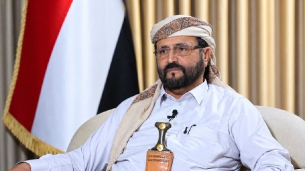 اليمن العرادة يقول إن الحوثيين أفشلوا السلام ويؤكد إعادة تنظيم القوات المنسحبة من الساحل