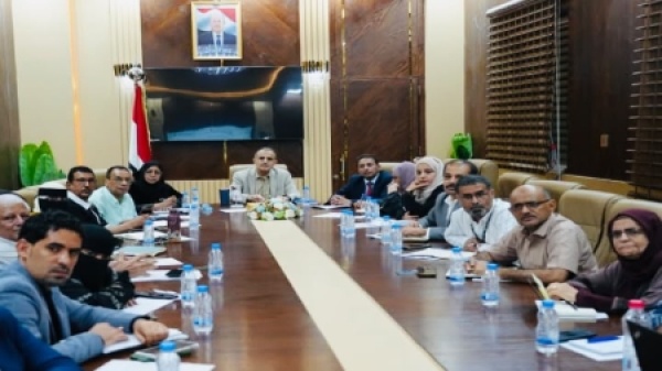 اليمن وزارة الصحة تقر خطة طوارئ شاملة لمواجهة الأوبئة وتداعيات النزوح اليمن وزارة الصحة تقر خطة طوارئ شاملة لمواجهة الأوبئة وتداعيات النزوح