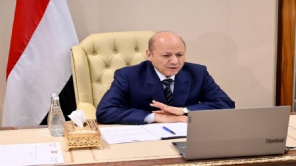 اليمن الرئيس العليمي يشيد بموقف مصر الداعم للسعودية ويؤكد أهمية التنسيق العربي للأمن الإقليمي اليمن الرئيس العليمي يشيد بموقف مصر الداعم للسعودية ويؤكد أهمية التنسيق العربي للأمن الإقليمي