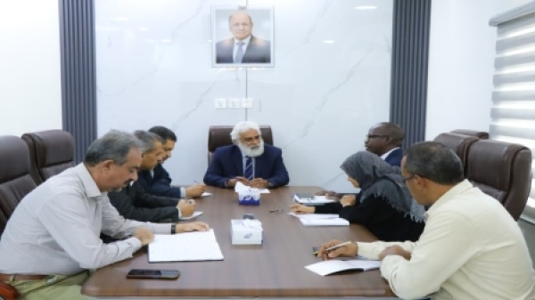 اليمن الحكومة تبحث مع مفوضية اللاجئين تعزيز الإغاثة ودعم نزوح تعز والساحل الغربي اليمن الحكومة تبحث مع مفوضية اللاجئين تعزيز الإغاثة ودعم نزوح تعز والساحل الغربي