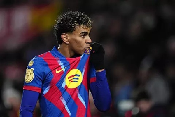 لامين يامال يتوج بجائزة أفضل لاعب في الدوري الإسباني