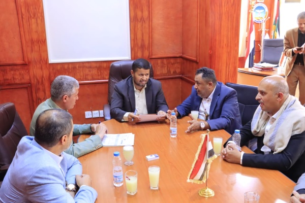العاطفي يؤكد مواصلة تطوير خدمات المواصفات والاستجابة لملاحظات المستفيدين العاطفي يؤكد مواصلة تطوير خدمات المواصفات والاستجابة لملاحظات المستفيدين