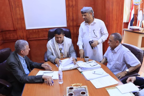 العاطفي يعقد اللقاء الأسبوعي لليوم المفتوح ويؤكد تسهيل خدمات المواطنين العاطفي يعقد اللقاء الأسبوعي لليوم المفتوح ويؤكد تسهيل خدمات المواطنين