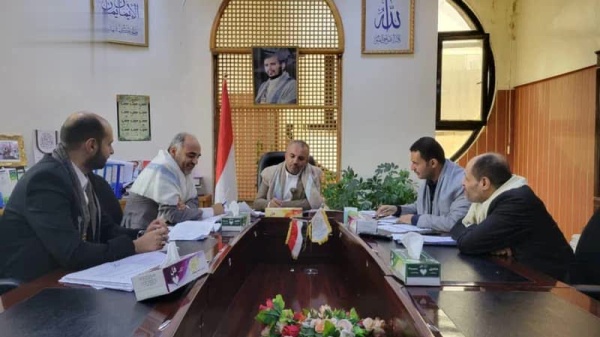 وزير الخدمة المدنية يطلع على أداء هيئة التأمينات وتطوير أنظمتها الإلكترونية