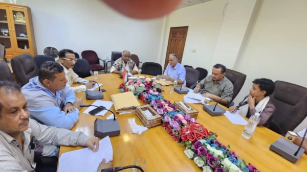 فتح مظاريف مناقصة إنشاء مركز لتجميع الحليب في الزيدية بالحديدة فتح مظاريف مناقصة إنشاء مركز لتجميع الحليب في الزيدية بالحديدة