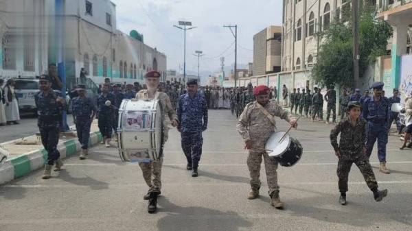 تشييع جثمان الشهيد اسماعيل الطلحي في حجة تشييع جثمان الشهيد اسماعيل الطلحي في حجة