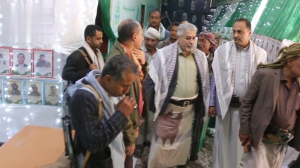 افتتاح معرض صور الشهداء في التعزية