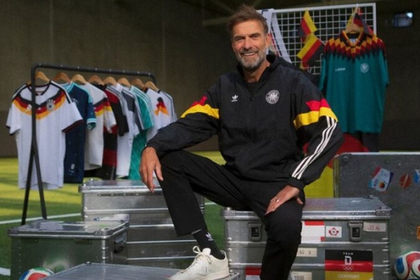 يورغن كلوب مدربا لمنتخب ألمانيا حتى 2030 بداية حقبة جديدة بعد إخفاق المونديال يورغن كلوب مدربا لمنتخب ألمانيا حتى 2030 بداية حقبة جديدة بعد إخفاق المونديال