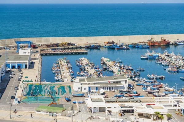 ميناء الصيد بطنجة توقف مراكب الصيد الساحلي بسبب ارتفاع أسعار الغازوال ميناء الصيد بطنجة توقف مراكب الصيد الساحلي بسبب ارتفاع أسعار الغازوال
