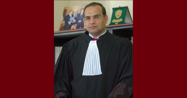 من سجن بلي بنابل عميد المحامين السابق يقرر تعليق اضرابه عن الطعام من سجن بلي بنابل عميد المحامين السابق يقرر تعليق اضرابه عن الطعام