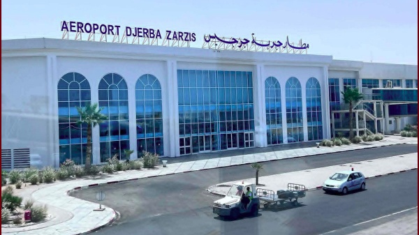 مطار جربة يستقبل 48 رحلة في يوم واحد أغلبها من فرنسا و nouvelair الأكثر حضورا مطار جربة يستقبل 48 رحلة في يوم واحد أغلبها من فرنسا و nouvelair الأكثر حضورا