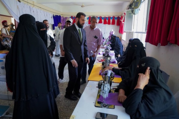 محافظ أبين يدشن امتحانات التعليم الفني والتدريب المهني ويتفقد حزمة دورات تدريبية مهنية لـ 120 متدرب ا في زنجبار محافظ أبين يدشن امتحانات التعليم الفني والتدريب المهني ويتفقد حزمة دورات تدريبية مهنية لـ 120 متدرب ا في زنجبار
