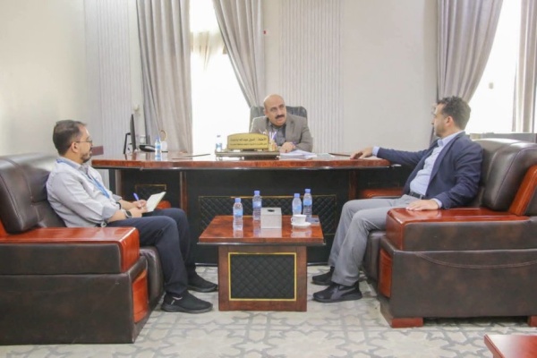 تربية ساحل حضرموت تبحث مع برنامج الأغذية العالمي تعزيز الشراكة وتوسيع التدخلات المدرسي ة