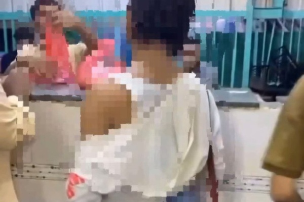شرطة الديس تضبط شخصا مخالفا للآداب العامة وتحيل قضيته للنيابة