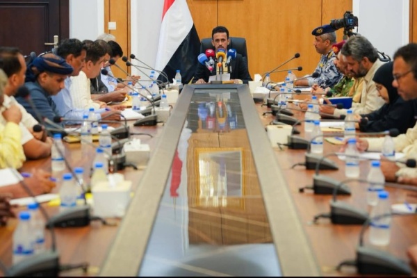 تنفيذي حضرموت يعقد اجتماعه الدوري ويستمع إلى إحاطة عاجلة حول ملف الكهرباء وعدد من الملفات المدرجة في جدول أعماله تنفيذي حضرموت يعقد اجتماعه الدوري ويستمع إلى إحاطة عاجلة حول ملف الكهرباء وعدد من الملفات المدرجة في جدول أعماله