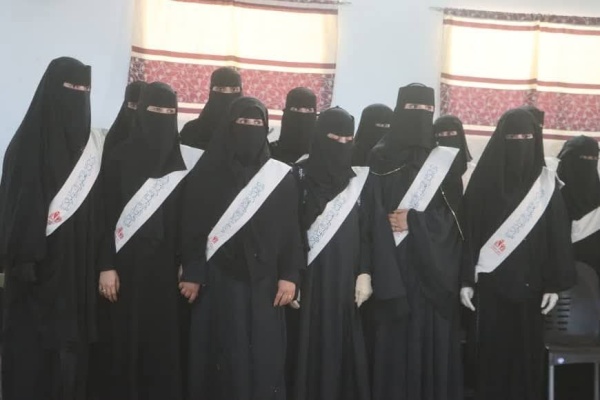 تعز مركز الفرقان للعلوم الشرعية والأسرية يحتفي بتخريج الدفعة الخامسة بعرش بني شيبة الغرب