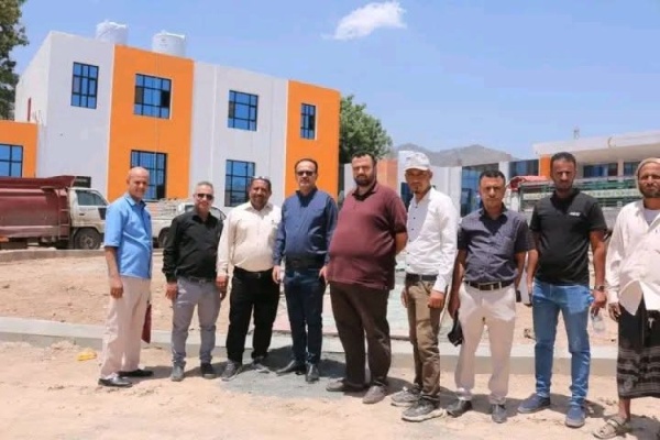 مدير الصحة بتعز يط لع على مستوى الإنجاز في مشروع مركز الكويت للأطراف الصناعية والعلاج الطبيعي مدير الصحة بتعز يط لع على مستوى الإنجاز في مشروع مركز الكويت للأطراف الصناعية والعلاج الطبيعي