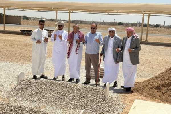 الميسري يزور قبر الرئيس عبدربه منصور هادي ويعلق بهذه الكلمات