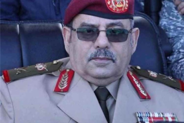 قرار جمهوري بتعيين الفريق أحمد محسن اليافعي مستشار ا للقائد الأعلى للقوات المسلحة