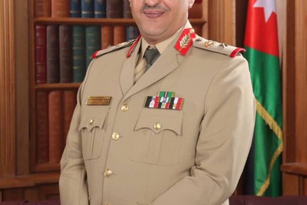 المقدم محمد مسعد العلواني ينال درجة الماجستير في العلوم العسكرية من كلية القيادة والأركان الملكية الأردنية المقدم محمد مسعد العلواني ينال درجة الماجستير في العلوم العسكرية من كلية القيادة والأركان الملكية الأردنية