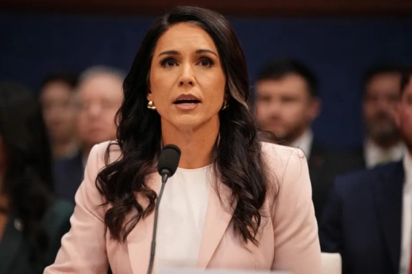 مسؤولة أميركية تفجر مفاجأة طبيب متهم بإخفاء أصل كورونا مسؤولة أميركية تفجر مفاجأة طبيب متهم بإخفاء أصل كورونا