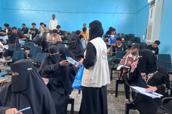 برعاية مؤسسة الشرق للتنمية الشاملة اختتام مبادرة ارتواء لدعم طلاب كليتي الآداب والإعلام خلال الامتحانات برعاية مؤسسة الشرق للتنمية الشاملة اختتام مبادرة ارتواء لدعم طلاب كليتي الآداب والإعلام خلال الامتحانات