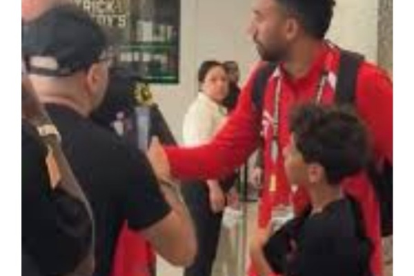 مشادة كلامية بين ابراهيم حسن مدير منتخب مصر و ضابط شرطة أميركي بسبب طفل تفاصيل مشادة كلامية بين ابراهيم حسن مدير منتخب مصر و ضابط شرطة أميركي بسبب طفل تفاصيل