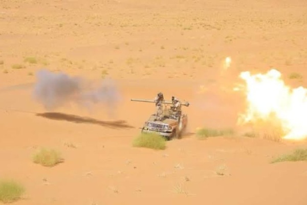 جماعة الحوثي تشن هجوم ا عنيف ا على مواقع عسكرية في مأرب جماعة الحوثي تشن هجوم ا عنيف ا على مواقع عسكرية في مأرب