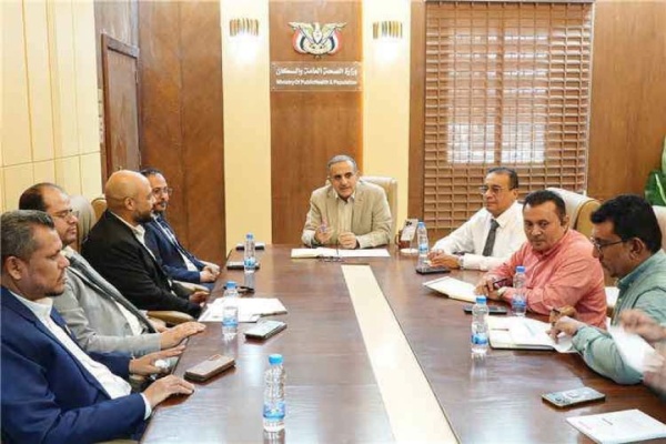 وزير الصحة يؤكد دعم الشراكة مع مؤسسة البصر الخيرية لتعزيز خدمات طب العيون ومكافحة العمى