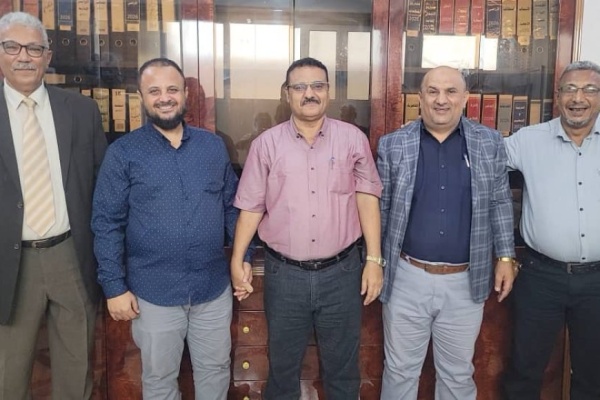 إجراء دور التسليم والإستلام بين المديرين الخلف و السلف في مديرية المنصورة بعدن إجراء دور التسليم والإستلام بين المديرين الخلف و السلف في مديرية المنصورة بعدن