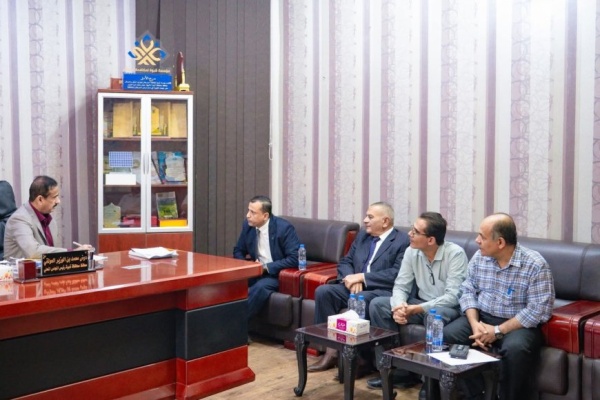 المحافظ بن الوزير يناقش الترتيبات النهائية لافتتاح فرع المجلس الطبي للتخصصات الطبية بشبوة المحافظ بن الوزير يناقش الترتيبات النهائية لافتتاح فرع المجلس الطبي للتخصصات الطبية بشبوة