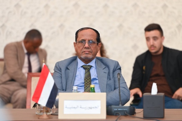 الكابتن بن نهيد الفوز بعضوية المجلس التنفيذي ثمرة جهود كوادر الطيران المدني اليمنية الكابتن بن نهيد الفوز بعضوية المجلس التنفيذي ثمرة جهود كوادر الطيران المدني اليمنية