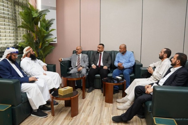 وزير الأوقاف والإرشاد يبحث مع الخطوط الجوية اليمنية الاستعدادات المبكرة لموسم الحج القادم 1448هـ وزير الأوقاف والإرشاد يبحث مع الخطوط الجوية اليمنية الاستعدادات المبكرة لموسم الحج القادم 1448هـ