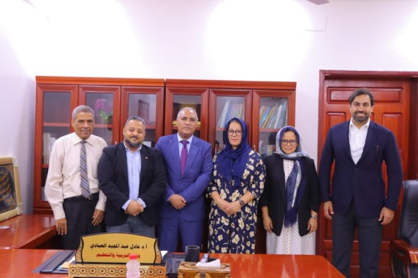 وزير التربية والتعليم يستقبل قيادات منظمة رعاية الأطفال الدولية ويؤكد أهمية الانتقال بالتعليم من حالة الطوارئ إلى التعافي