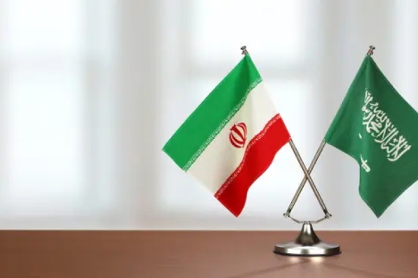 محلل سياسي يكشف طلب ا تقدمت به إيران إلى السعودية بشأن اليمن فما هو محلل سياسي يكشف طلب ا تقدمت به إيران إلى السعودية بشأن اليمن فما هو
