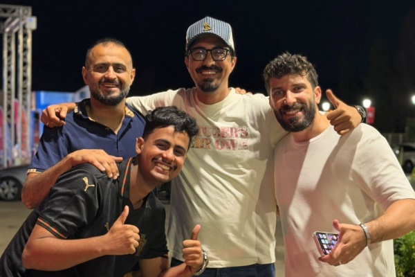 رئيس الاعلام الرياضي بساحل حضرموت يبارك نجاحات الشهير عمر معنوز خلال زيارته لرحلة التحدي والإثارة للبنان الشقيق رئيس الاعلام الرياضي بساحل حضرموت يبارك نجاحات الشهير عمر معنوز خلال زيارته لرحلة التحدي والإثارة للبنان الشقيق