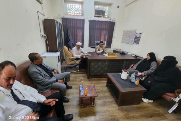 رئيس نيابة استئناف سيئون يناقش تعزيز حماية الأطفال المخالفين للقانون رئيس نيابة استئناف سيئون يناقش تعزيز حماية الأطفال المخالفين للقانون