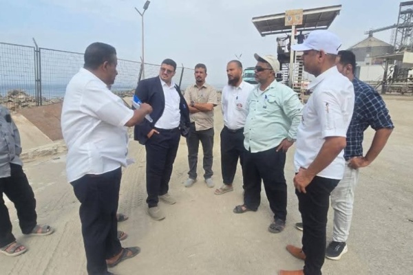 مدير عام شركة النفط بساحل حضرموت ينفذ نزولا ميدانيا لمنشآت خلف ويقر حزمة إجراءات لرفع كفاءة العمل وتعزيز البنية التحتية مدير عام شركة النفط بساحل حضرموت ينفذ نزولا ميدانيا لمنشآت خلف ويقر حزمة إجراءات لرفع كفاءة العمل وتعزيز البنية التحتية