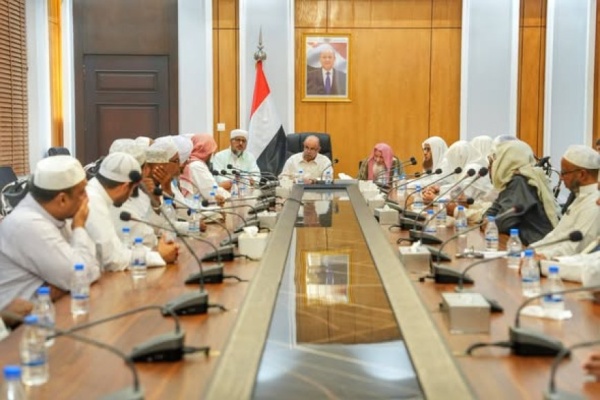 عضو مجلس القيادة الخنبشي يؤكد أهمية تعزيز الخطاب الديني لمواجهة الفكر الحوثي ويشدد على توحيد الجبهة الداخلية عضو مجلس القيادة الخنبشي يؤكد أهمية تعزيز الخطاب الديني لمواجهة الفكر الحوثي ويشدد على توحيد الجبهة الداخلية