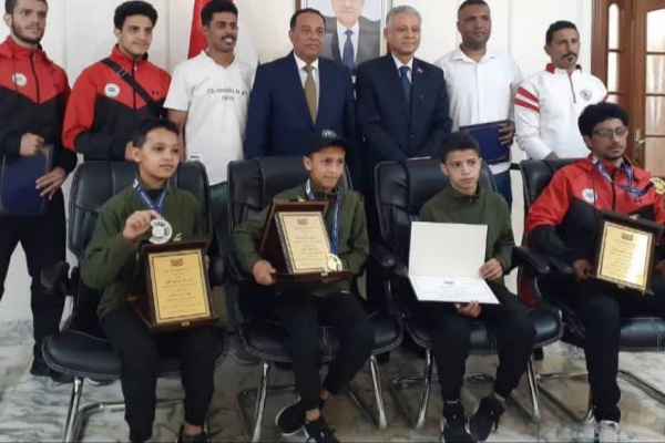 سفير اليمن لدى الأردن يكر م أبطال منتخب الجودو بعد تتويجهم بذهبية البطولة العربية سفير اليمن لدى الأردن يكر م أبطال منتخب الجودو بعد تتويجهم بذهبية البطولة العربية