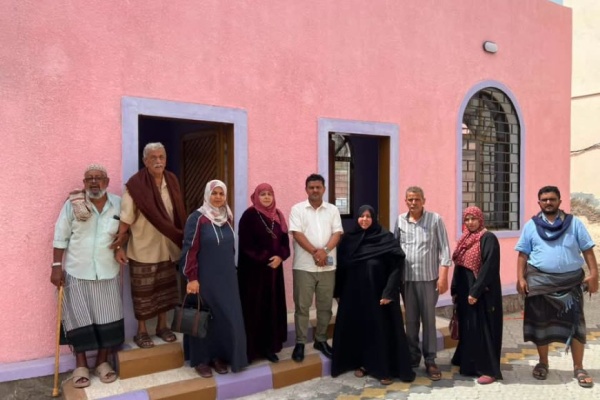 مدير عام مديرية الشيخ عثمان يفتتح مشروع بناء فصول دراسية جديدة لروضة الفيحاء بتمويل من السلطة المحلية