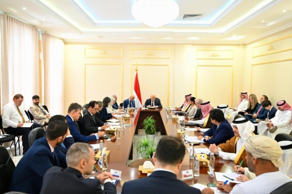 بحصور سفراء الدول الكبرى الرئيس العليمي مرحلة الاعتداء بلا كلفة انتهت بحصور سفراء الدول الكبرى الرئيس العليمي مرحلة الاعتداء بلا كلفة انتهت