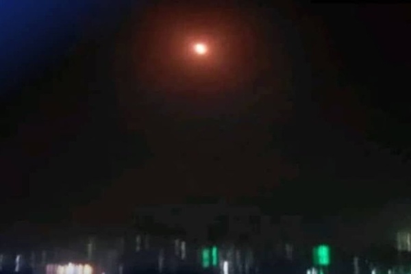 عاجل تفاصيل وصورة للانفجار العنيف الذي هز تعز عاجل تفاصيل وصورة للانفجار العنيف الذي هز تعز