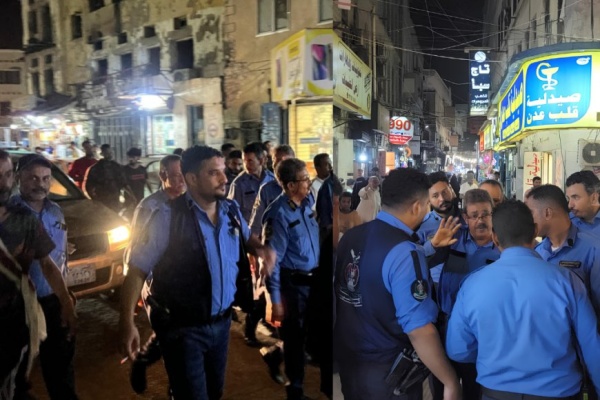 بقبضة النظام والقانون نائب شرطة سير العقيد عادل يقود حملة لإنهاء الفوضى في شوارع صيرة بعدن بقبضة النظام والقانون نائب شرطة سير العقيد عادل يقود حملة لإنهاء الفوضى في شوارع صيرة بعدن