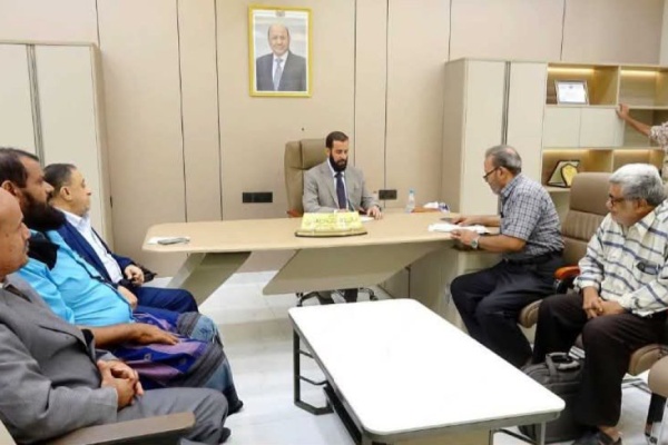 محافظ أبين يؤكد أهمية تحسين جودة الأداء الصحي والارتقاء بالخدمات المقدمة للمواطنين محافظ أبين يؤكد أهمية تحسين جودة الأداء الصحي والارتقاء بالخدمات المقدمة للمواطنين